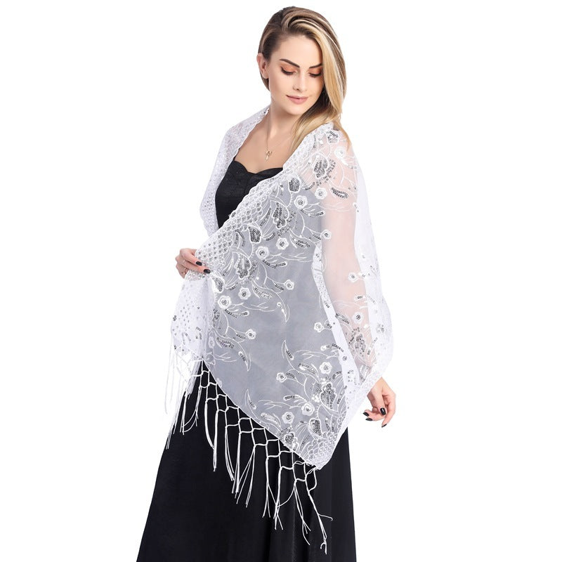 Écharpe Élégante à Franges et Broderie