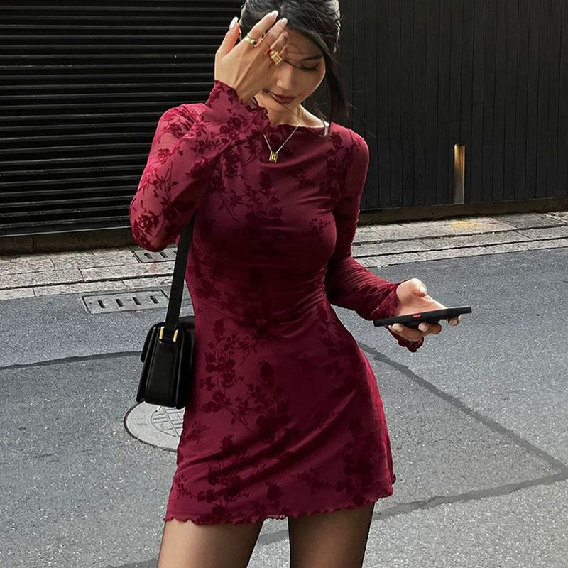Léna | Robe Sexy Fleurie en Résille - Manches Longues